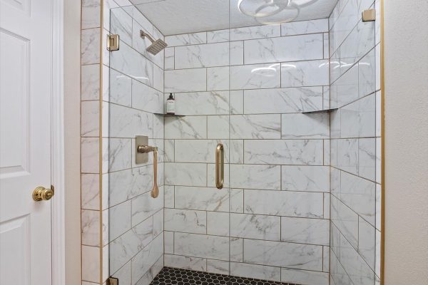 18-Shower 18-Shower