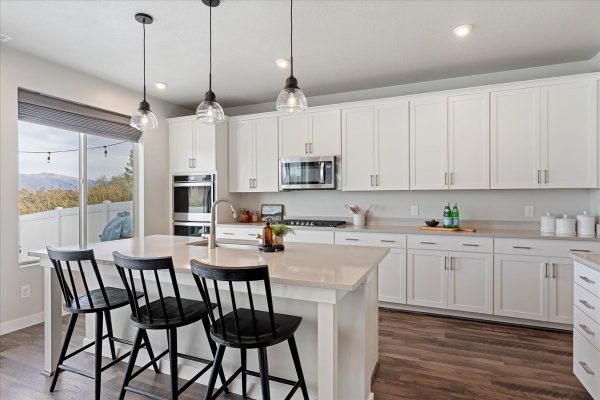 10-Kitchen-3161 Edgewater Cove Syracuse, UT 84075 10-Kitchen-3161 Edgewater Cove Syracuse, UT 84075